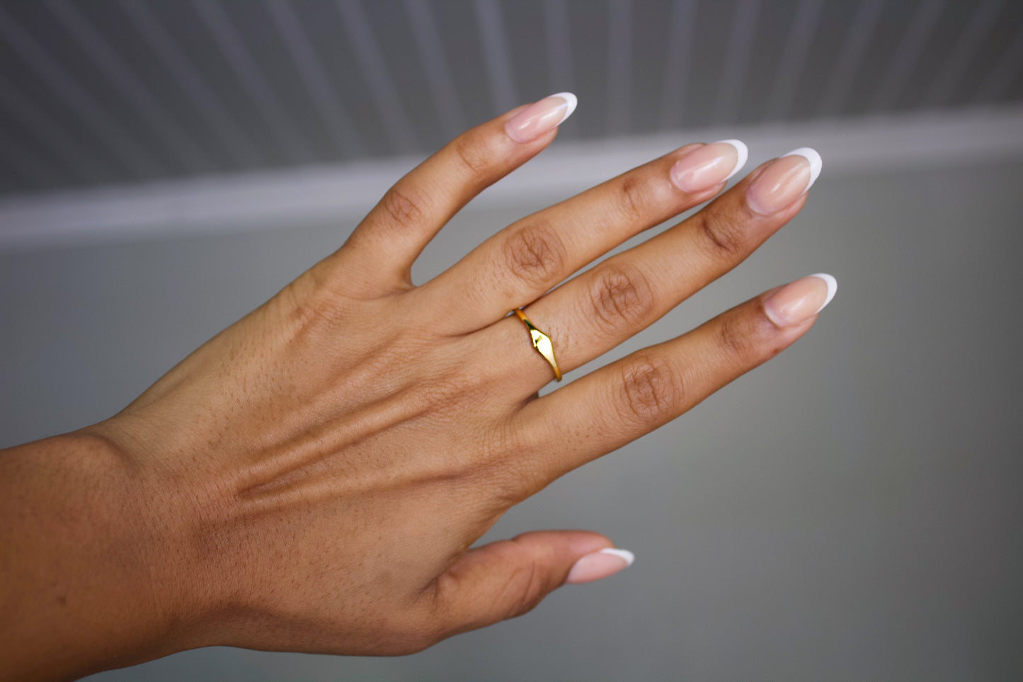 Simple Accent Band Ring
