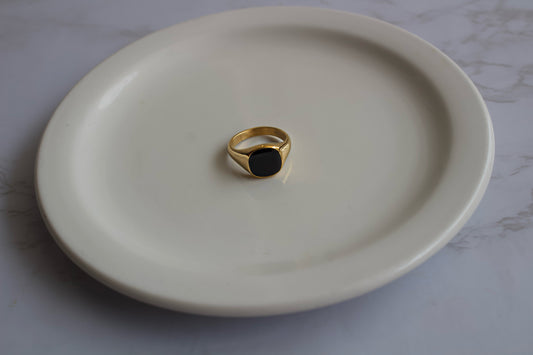 MENS ONYX SIGNET RING